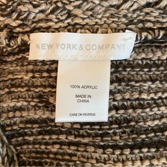 New York & Co Cozy Knit Infinity Scarf Winter Accessories for Women - Picture 5 of 6